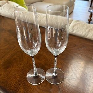 Elegant Mr. and Mrs. Champagne Flutes